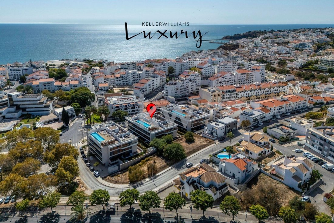 Apartment in Praia dos Pescadores, Olhos de Agua, Portugal 1 - 18388322