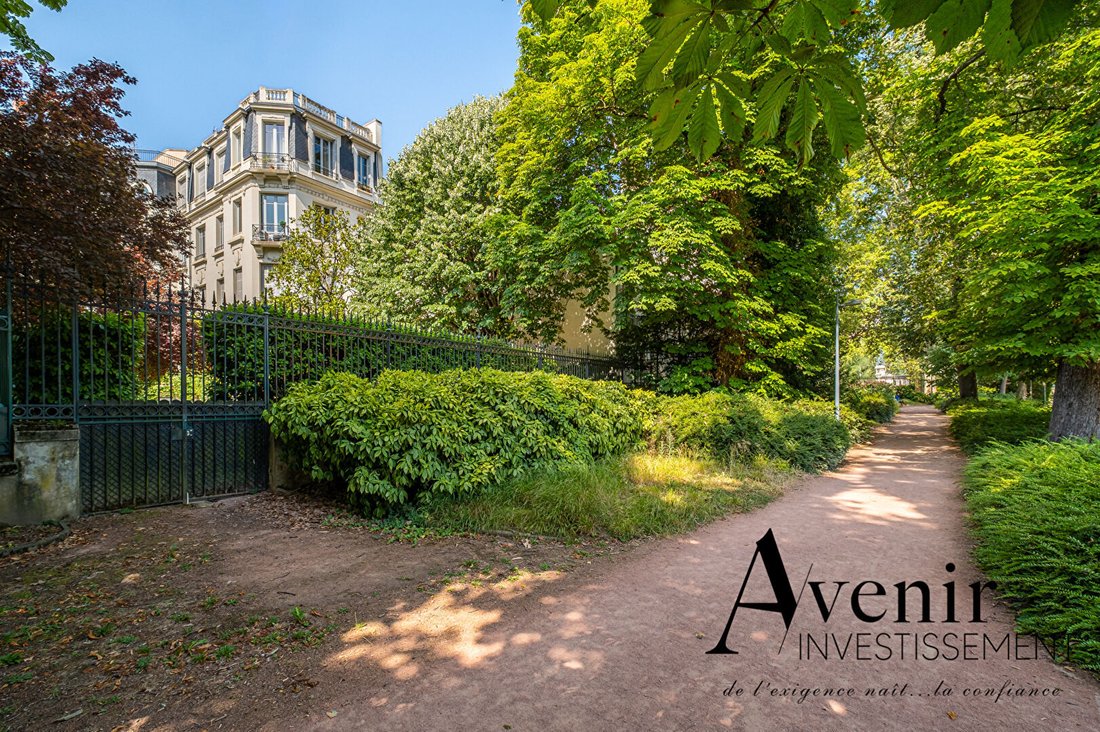 Apartment in Tête d'Or-Foch-Vitton, Lyon 6e Arrondissement, Lyon 2 - 18388894