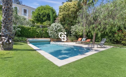 Villa in Grasse, Provence-Alpes-Côte d'Azur, France 1