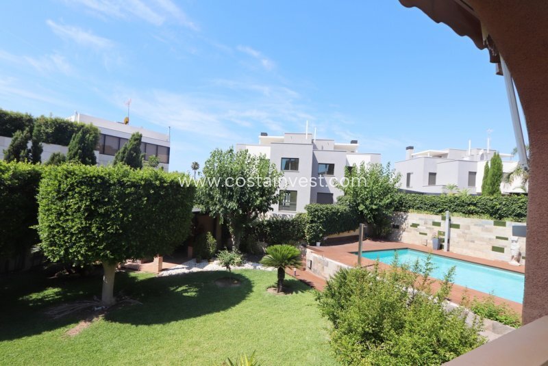 Villa in Alicante, Valencian Community, Spain 2 - 18388971