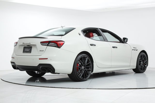 Sedan in Fort Lauderdale, FL, United States 5 - 18388366