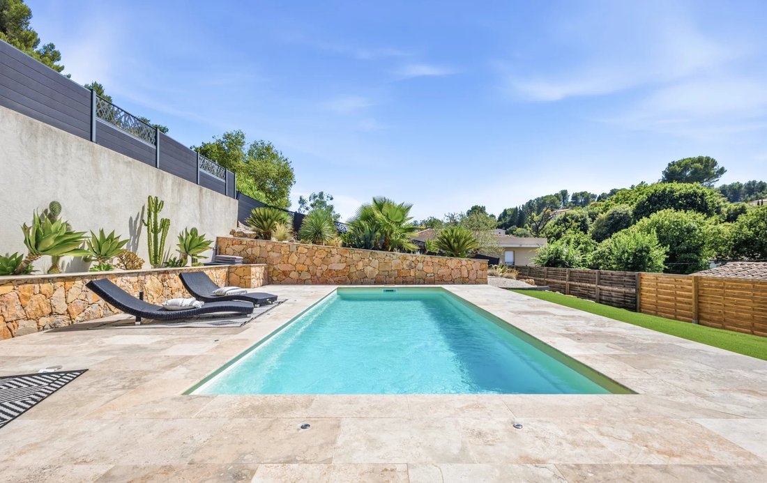 Villa in Valbonne, Provence-Alpes-Côte d'Azur, France 1 - 17133927