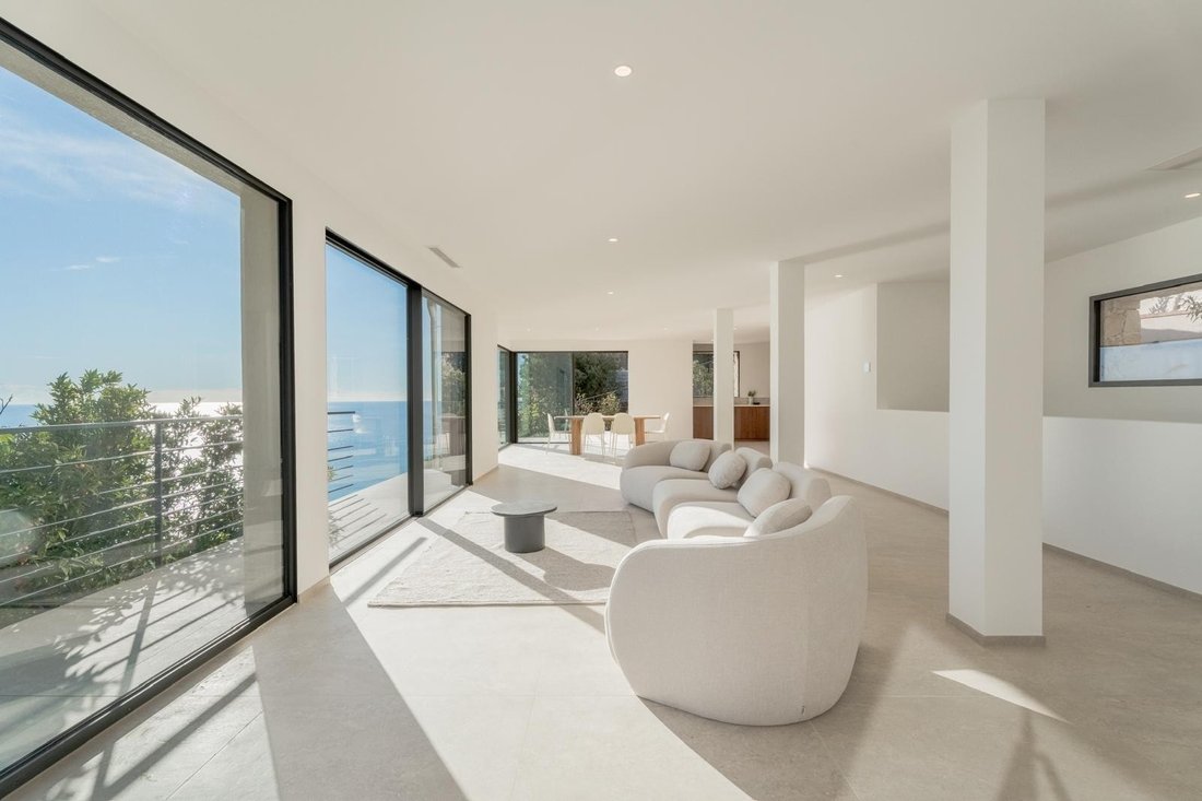 Villa in Village-Cros de Caste-Coupiere-Mont Gros, Roquebrune-Cap-Martin, France 2 - 18388378