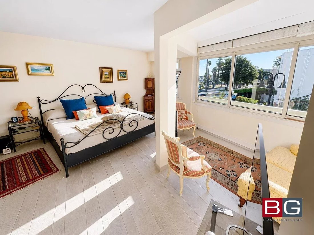 Apartment in Place de Gaulle, Antibes, France 5 - 16496742