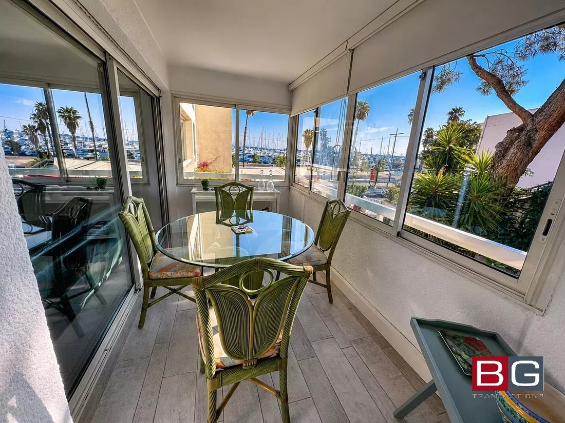 Apartment in Place de Gaulle, Antibes, France 1 - 16496742