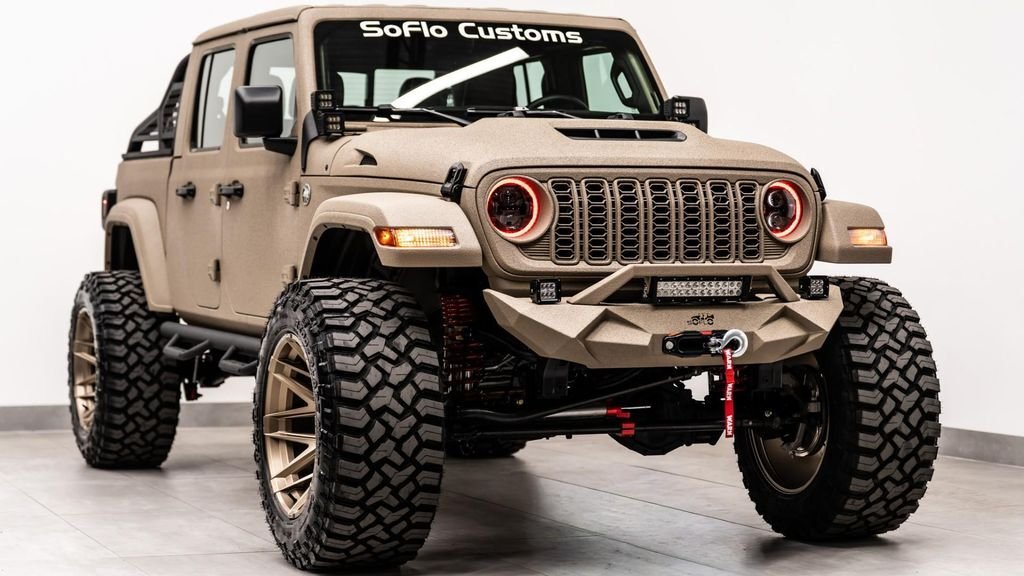 Jeep Gladiator 4X4 in Fort Lauderdale, FL, United States 3 - 18388549