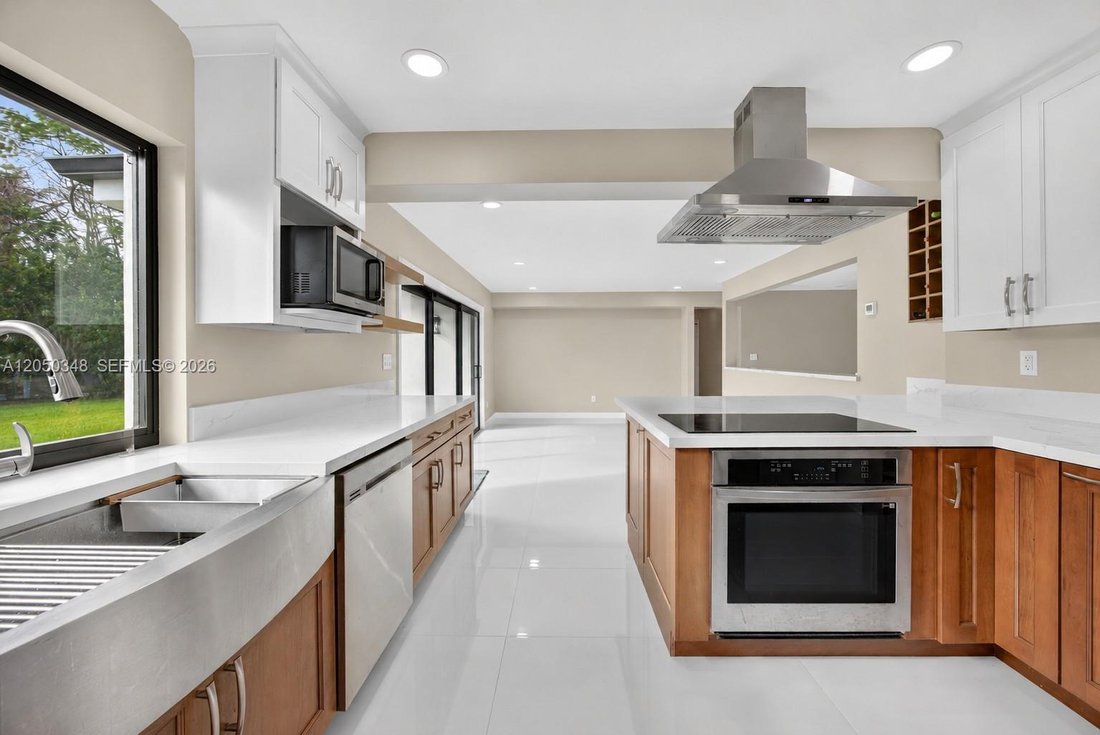 House in Miami, Florida, United States 3 - 18388727
