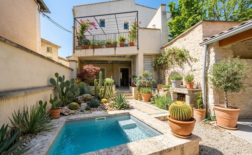 Villa in Secteur Ouest, Pernes-les-Fontaines, France 1