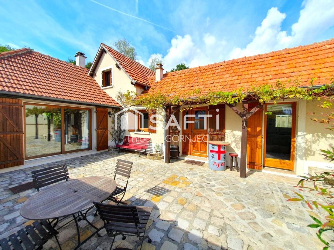 House in Bourron-Marlotte, Ile-de-France, France 1 - 18389801