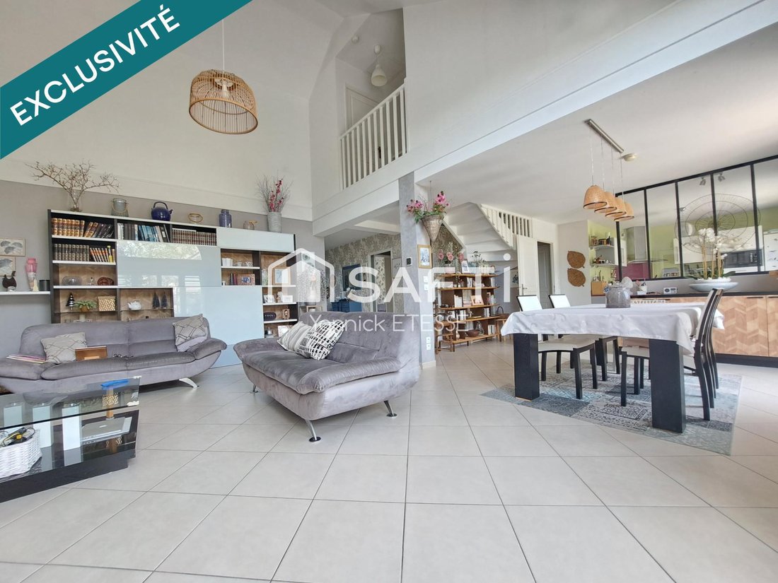 House in Frepillon, Ile-de-France, France 3 - 18389726