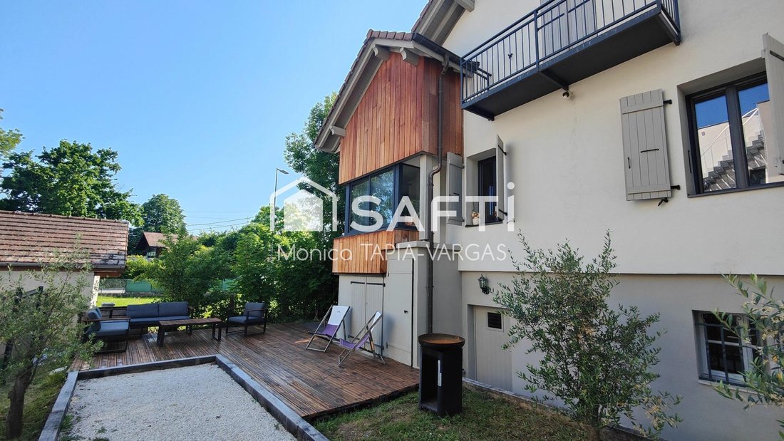House in Divonne-les-Bains, Auvergne-Rhône-Alpes, France 3 - 18389680