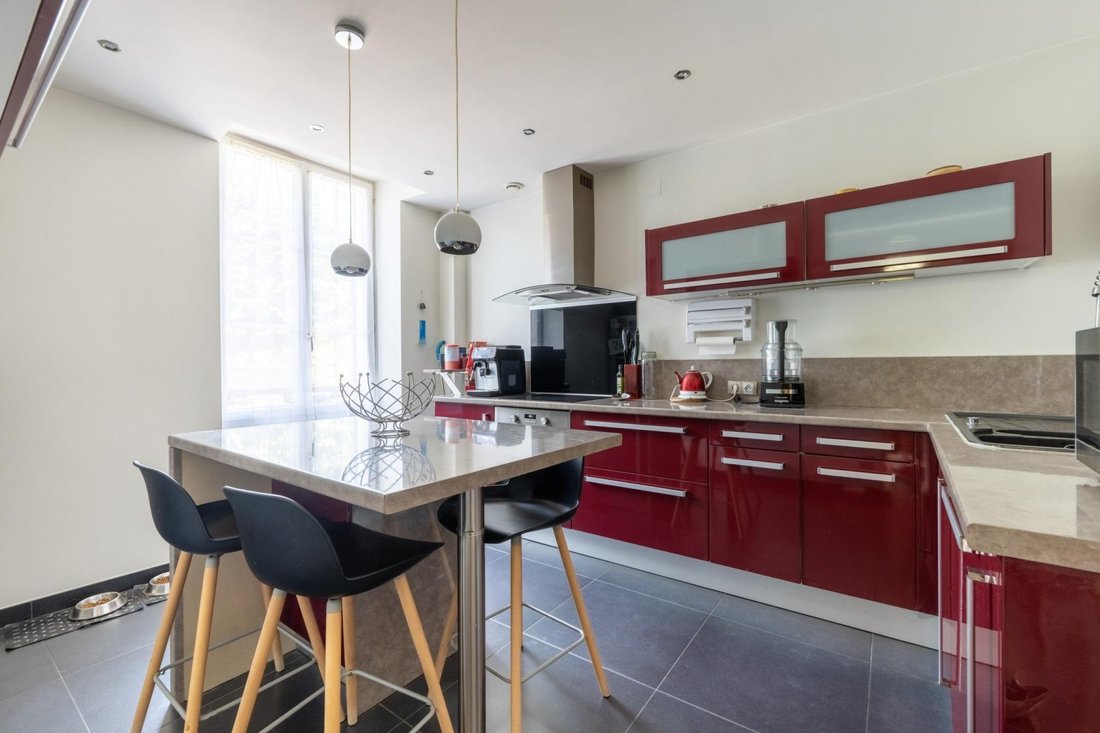 Apartment in Poissy, Ile-de-France, France 3 - 18389674