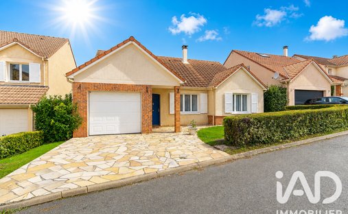 House in Montevrain, Ile-de-France, France 1