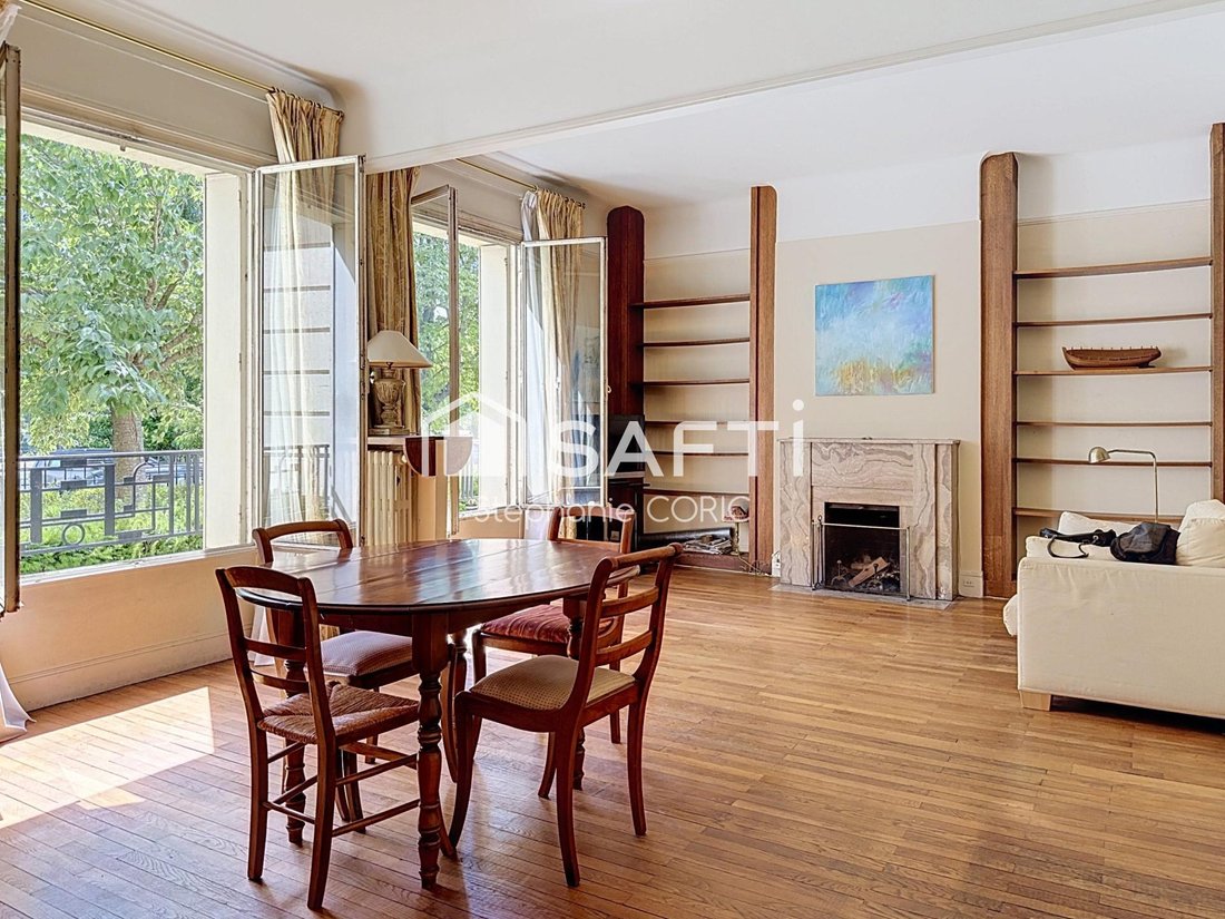 Apartment in Bois de Boulogne, Paris 16e Arrondissement, Paris 2 - 18389908