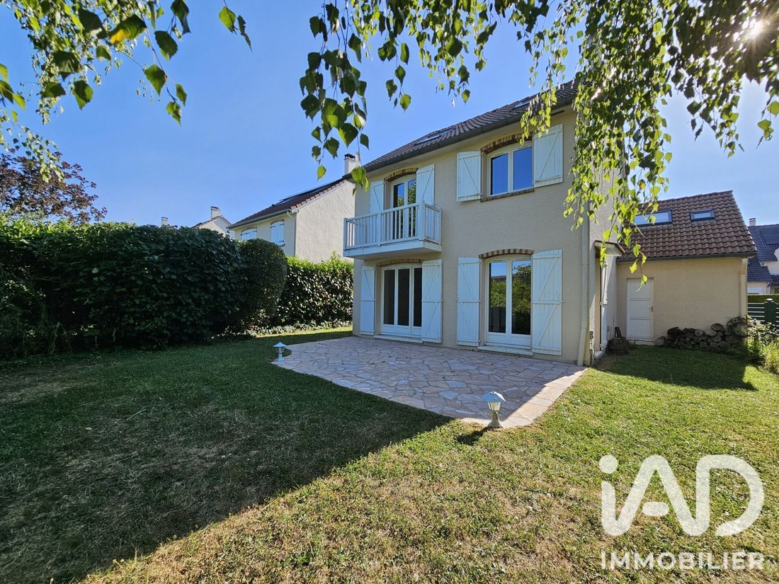 House in Fourqueux, Saint-Germain-en-Laye, France 2 - 18390643