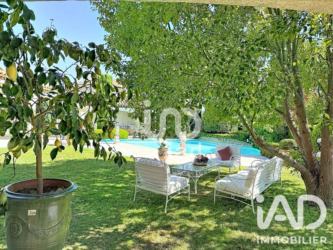 House in Golf-Embus-Enco de Botte-Bellons, Allauch, France 3 - 18390756
