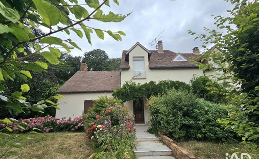 Casa in Arrondissement di Rambouillet, Isola di Francia, Francia 1