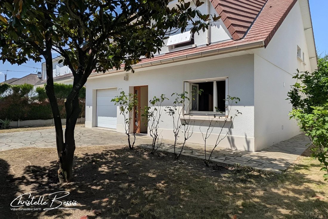 House in Les Sablons, Villecresnes, France 2 - 17742854