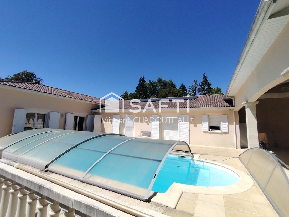 House in Roumazieres-Loubert, Terres-de-Haute-Charente, France 4 - 18389687