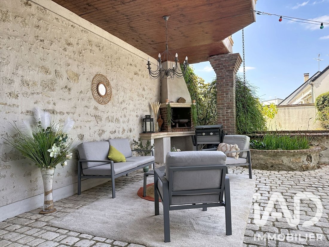 House in Chateauneuf-sur-Loire, Centre-Val de Loire, France 1 - 18390906