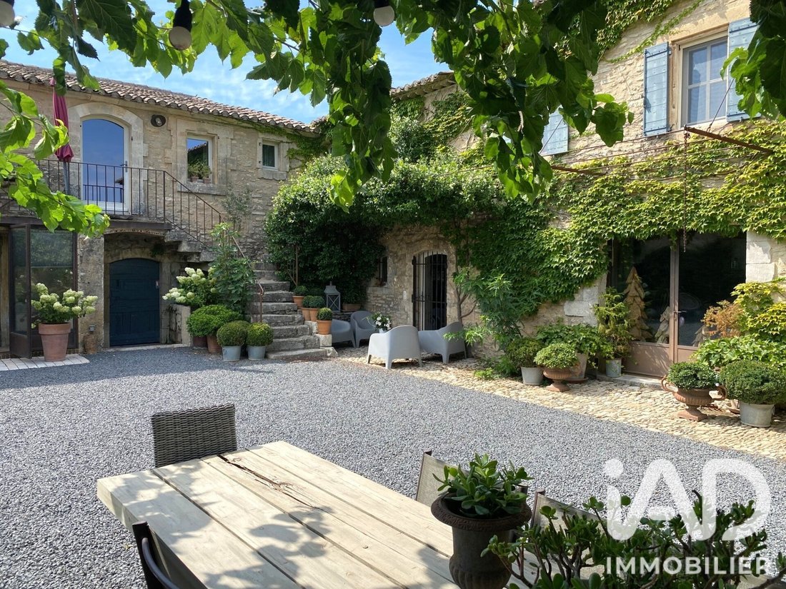 House in Ménerbes, Provence-Alpes-Côte d'Azur, France 1 - 18390982