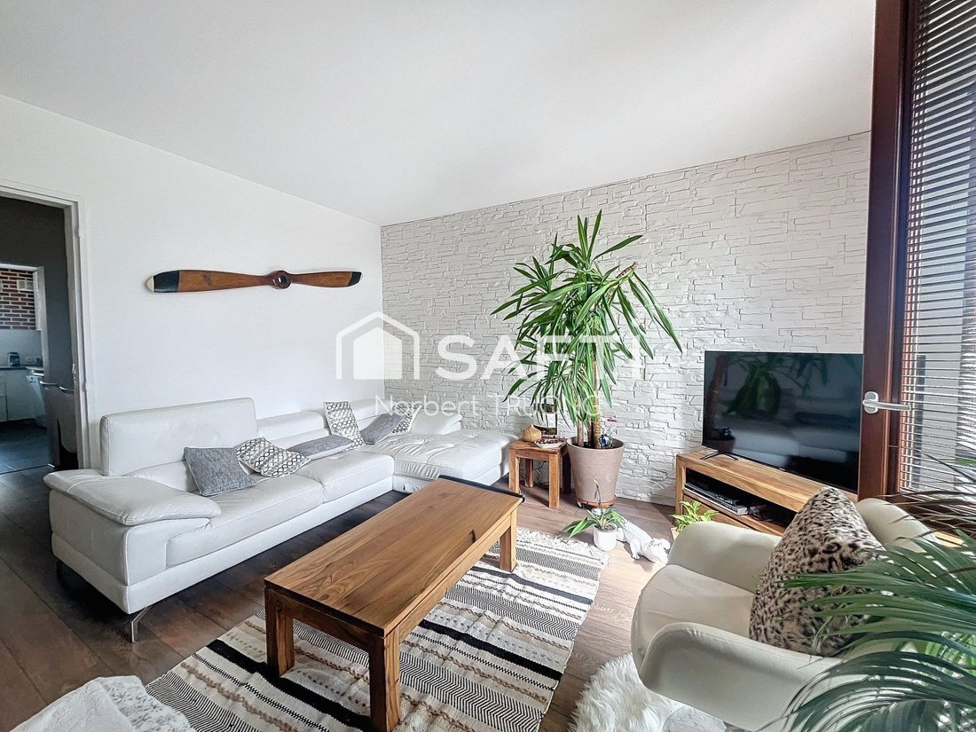 Apartment in Beau Site-Pommerets-Binelles, Sevres, France 3 - 18389828