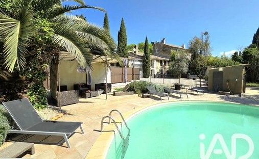 House in Caderousse, Provence-Alpes-Côte d'Azur, France 1