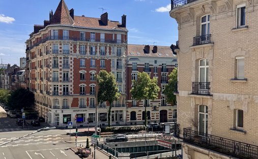 Appartement à Grand boulevard, La Madeleine, France 1