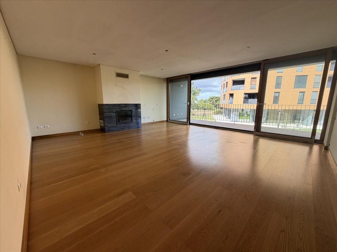 Apartment in Alto do Seixalinho, Santo Andre e Verderena, Setubal, Portugal 1 - 17972885