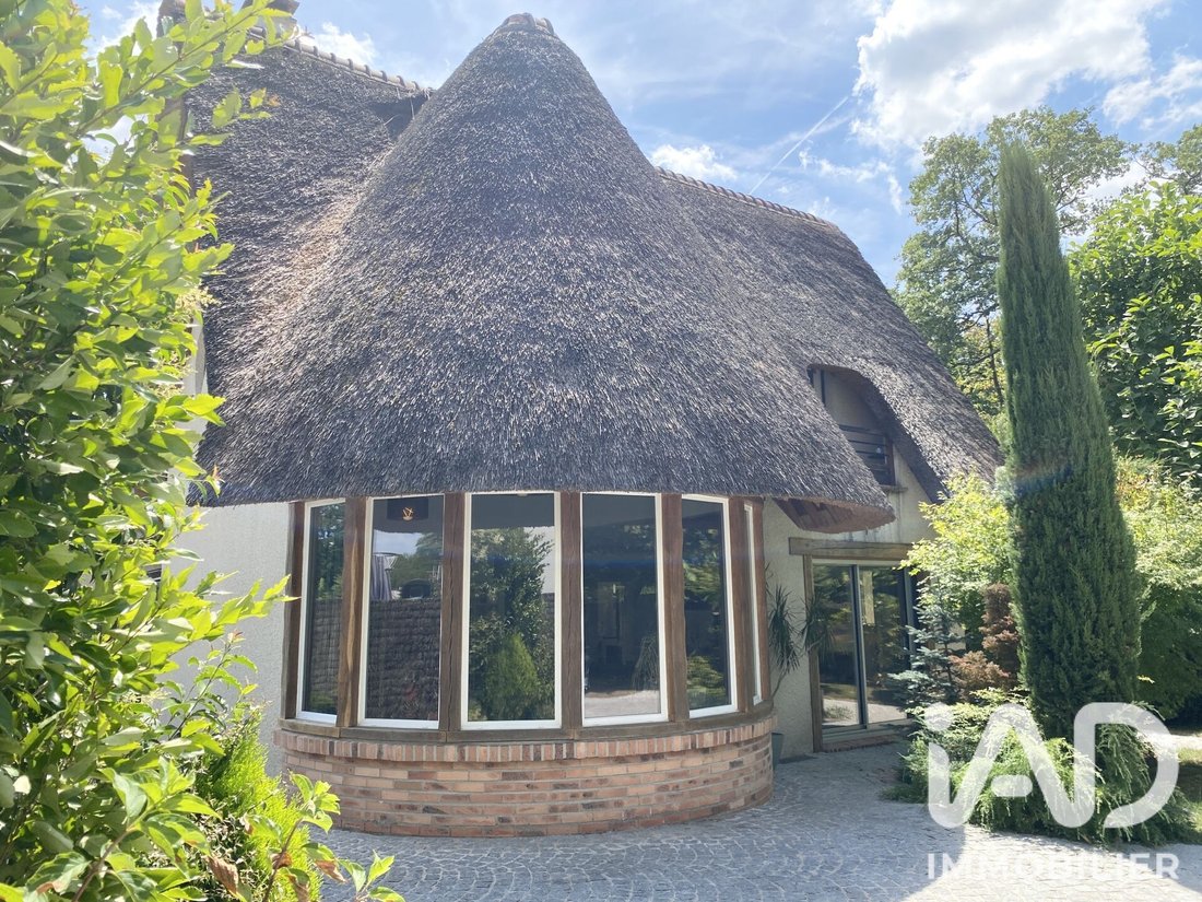 Maison à Sucy-en-Brie, Île-de-France, France 3 - 18392076