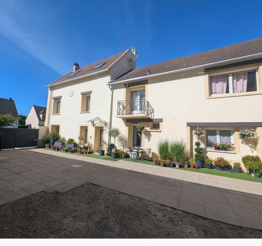 House in Frepillon, Ile-de-France, France 3 - 17957629