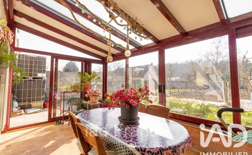 House in La Falaise, Ile-de-France, France 1