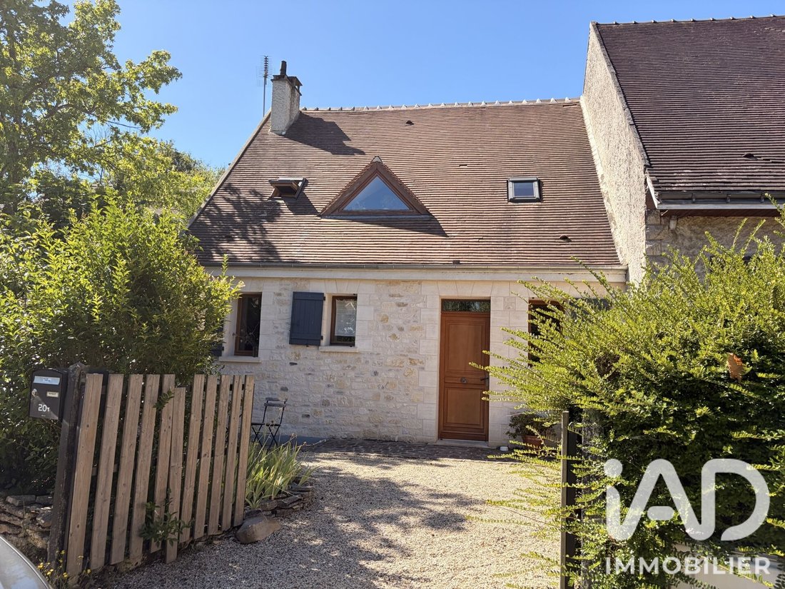 House in Avilly-Saint-Leonard, Hauts-de-France, France 1 - 18390353