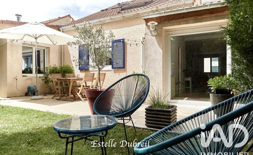 House in La Gravière-Centre Village, Voisins-le-Bretonneux, France 1