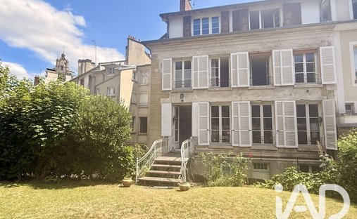 Apartment in Centre Ville, Pontoise, France 1