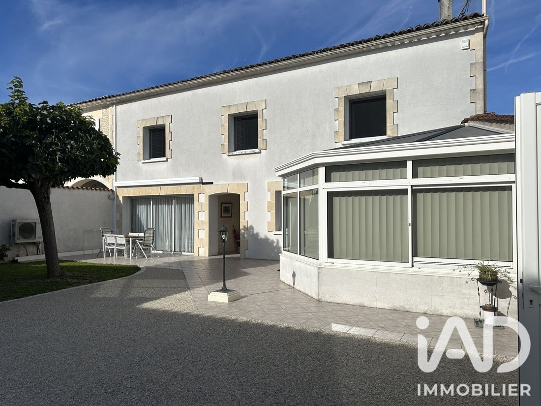 House in Sigogne, Nouvelle-Aquitaine, France 1 - 18392607
