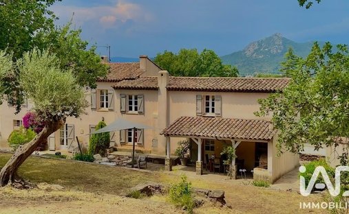 Casa en Hyères, Provenza-Alpes-Costa Azul, Francia 1