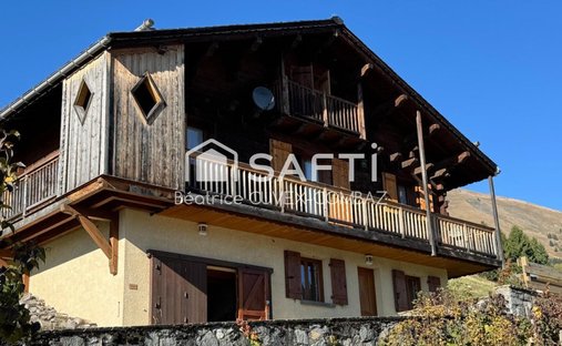 House in Hauteluce, Auvergne-Rhône-Alpes, France 1