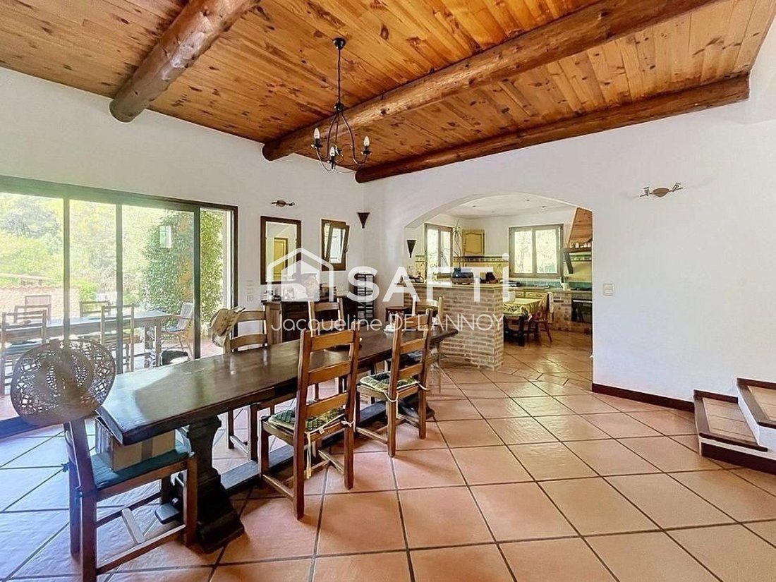 House in Fayence, Provence-Alpes-Côte d'Azur, France 3 - 18389665