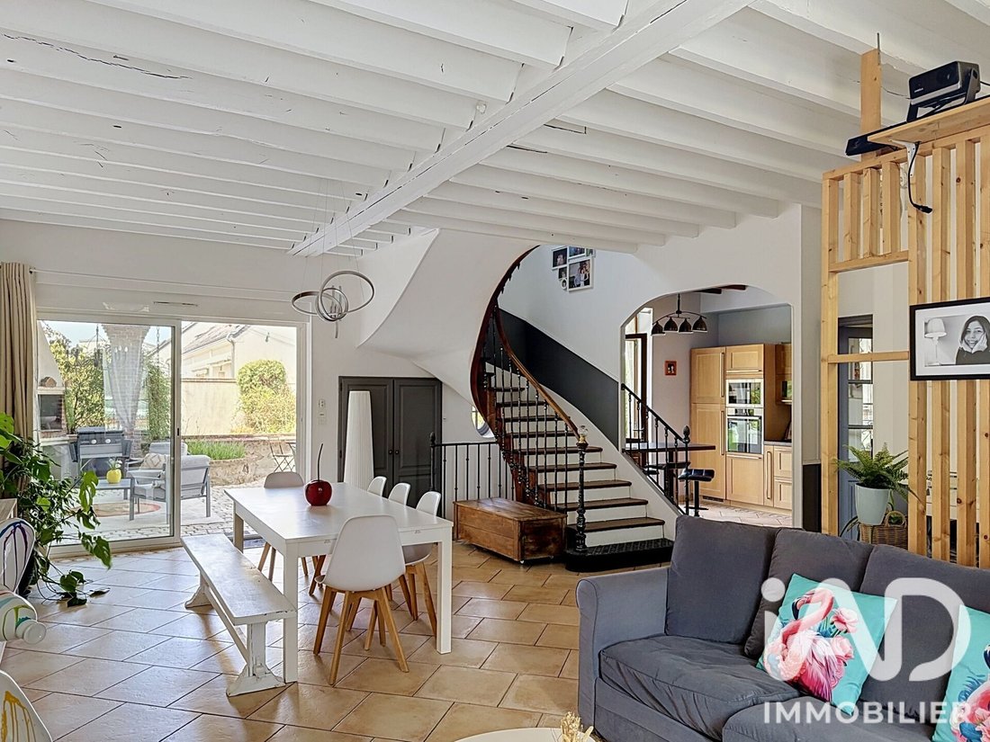House in Chateauneuf-sur-Loire, Centre-Val de Loire, France 4 - 18390906
