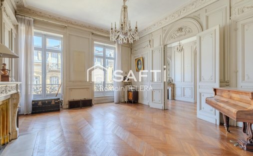 Apartamento en Hôtel de Ville-Quinconce-Saint Seurin-Fondaudège, Burdeos, Francia 1