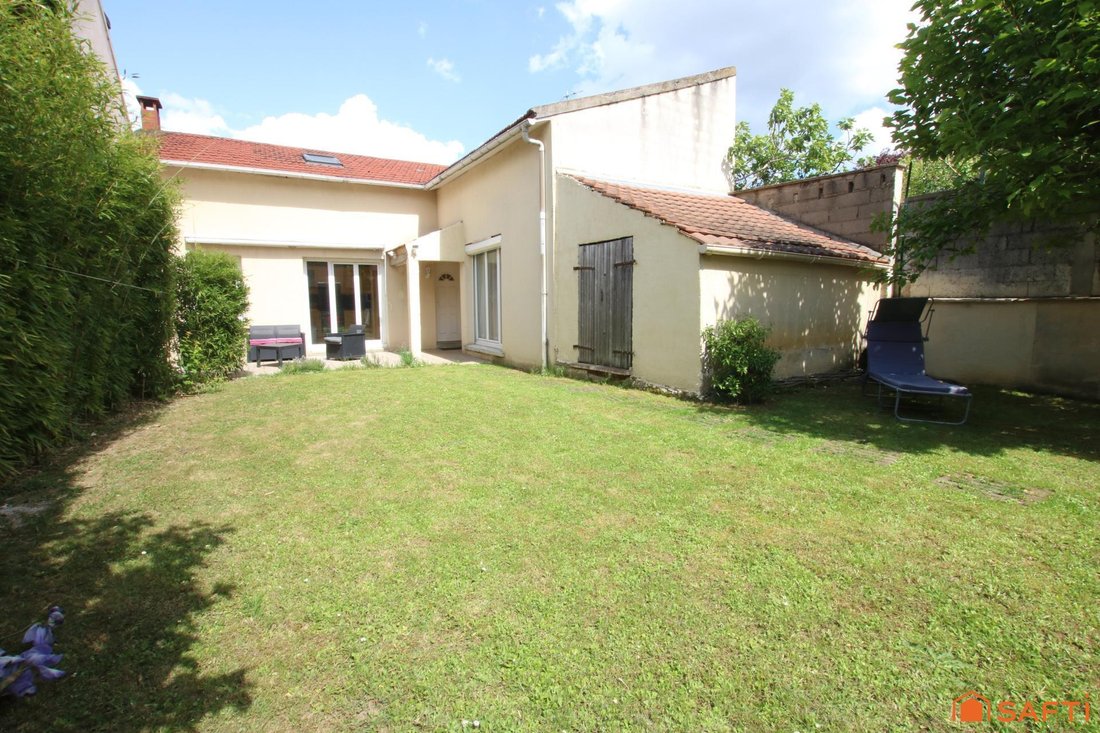 House in Croix Boisselière-Blés d'Or, Morangis, France 4 - 18389786