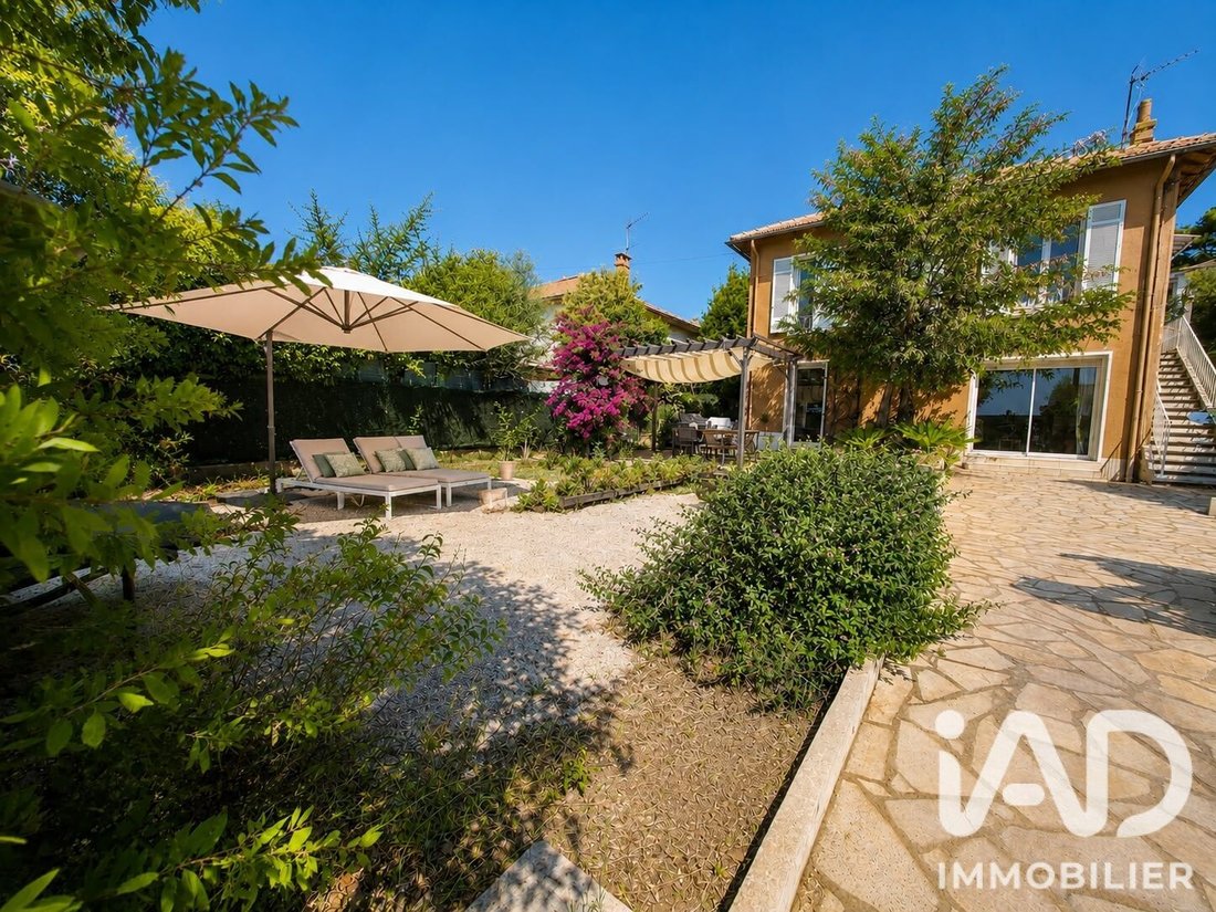 House in Hyeres, Provence-Alpes-Côte d'Azur, France 1 - 18390157