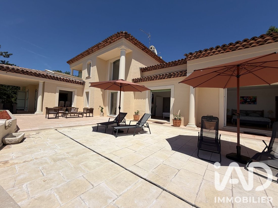 House in Châteauneuf-Grasse, Provence-Alpes-Côte d'Azur, France 4 - 18392878