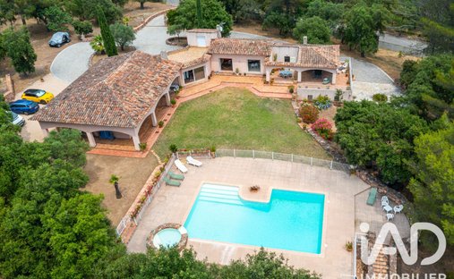 Maison à La Bouverie, Roquebrune-sur-Argens, France 1