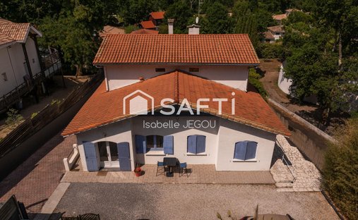House in Cazaux, La Teste-de-Buch, France 1