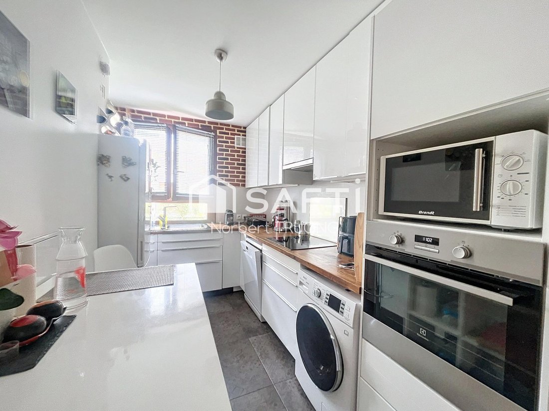 Apartment in Beau Site-Pommerets-Binelles, Sevres, France 5 - 18389828