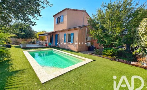 House in Sud Est, Ollioules, France 1