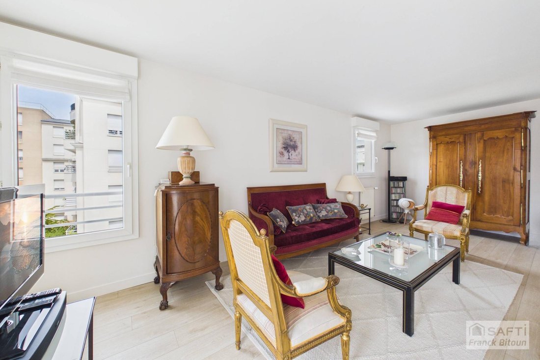 Apartment in Hôtel de Ville, Courbevoie, France 3 - 18389791