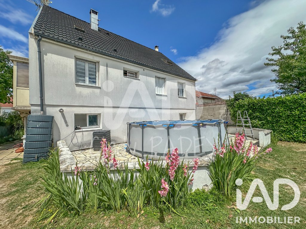 House in Chelles, Ile-de-France, France 3 - 18390695